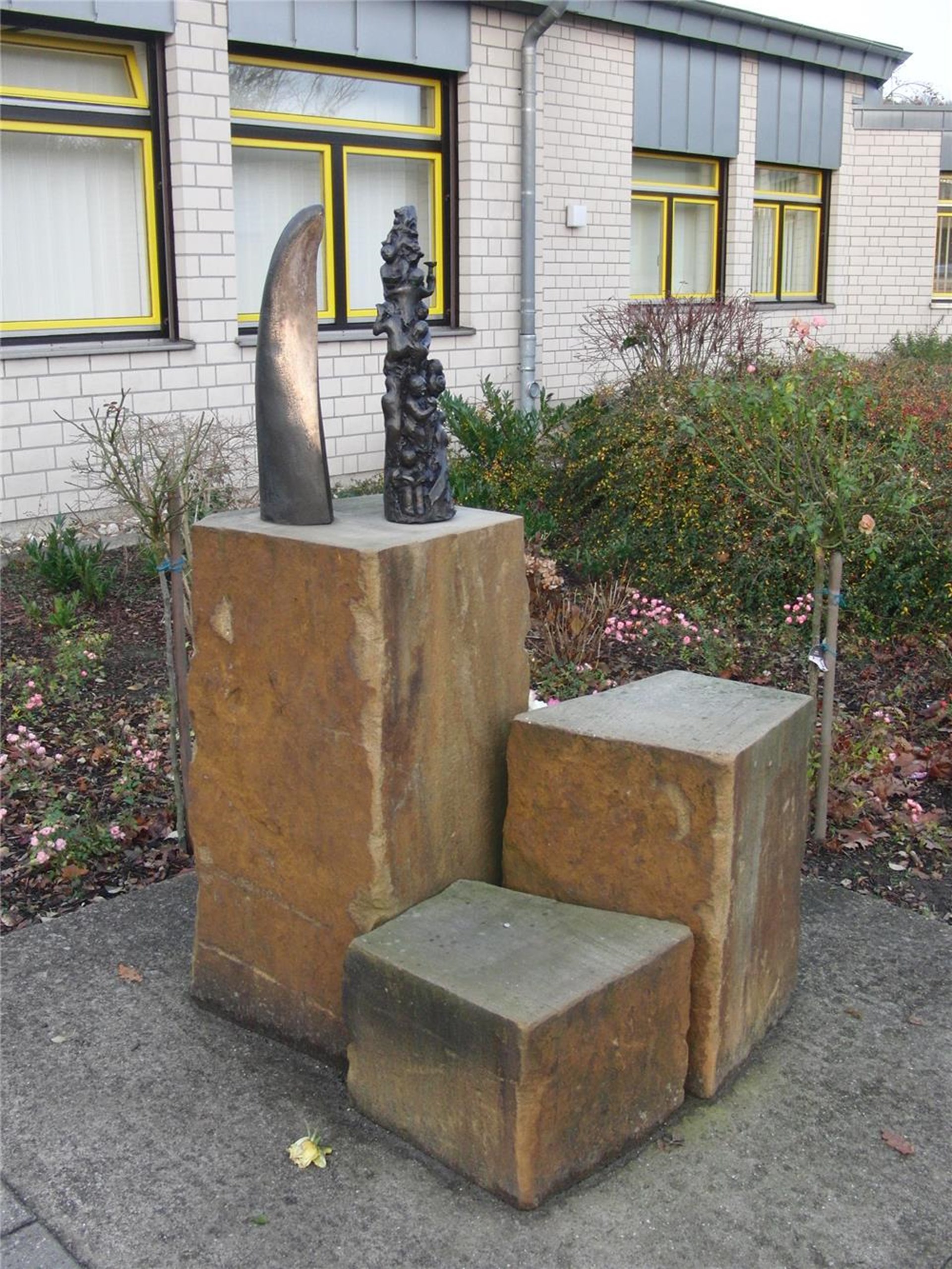 Elisabeth- Statue